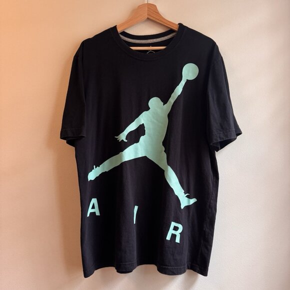 Nike Air Jordan Flight Jumpman Logo Size XL Black T Shirt Short Sleeve - Picture 1 of 7